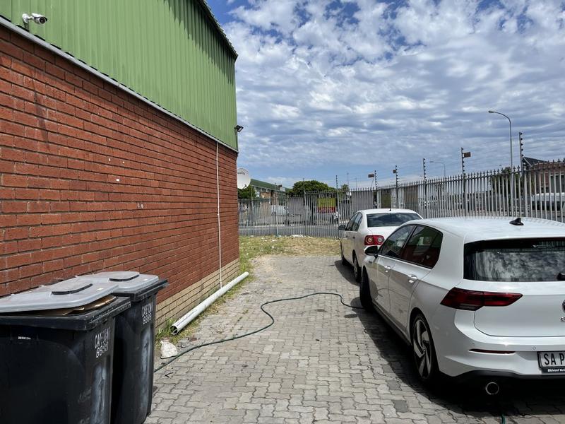 To Let commercial Property for Rent in Montague Gardens Western Cape